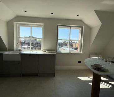 3 Bed Terraced House, Hamlet Gardens, W6 - Photo 4