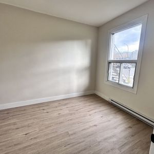 APPARTEMENT À LOUER - Photo 2