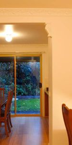 Fully Furnished Inner City Townhouse - Photo 3