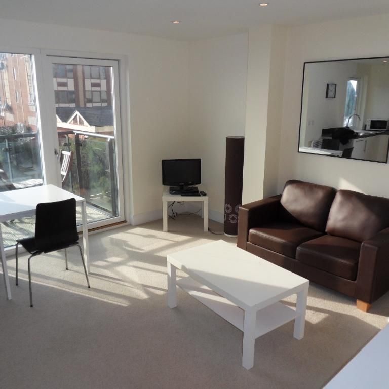 1 bedroom flat to rent - Photo 1