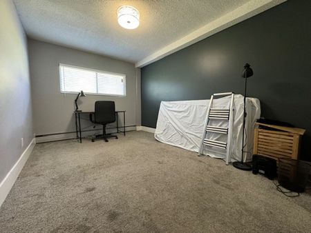 Modern 2 Bedroom Condo in Sutherland - Photo 3