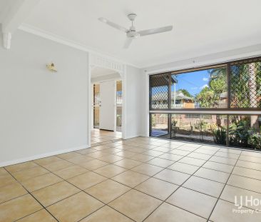 Charming 4-Bedroom Property in Kallangur - Photo 4