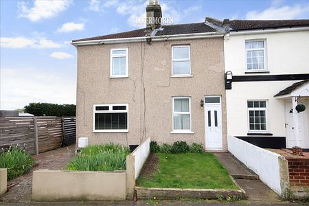 2 bedroom Terraced House to let - Photo 3