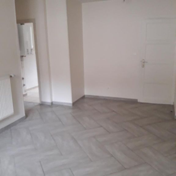 Location Appartement 3 pièces 56m² - Photo 1