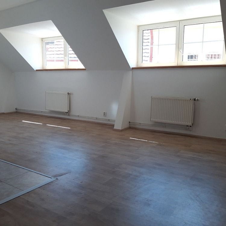 Pronájem bytu 1+kk 33 m² - Photo 1