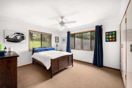 26 Hillock Street, Coorparoo QLD 4151 - House For Rent | Domain - Photo 5