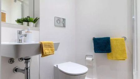 Gold En Suite - Photo 4