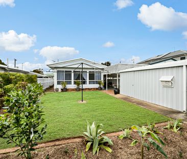 4 Higlett Street, Scarborough QLD 4020 - House For Rent | Domain - Photo 4