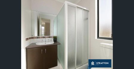 Spacious Family Living in the Heart of Canning Vale - Photo 3