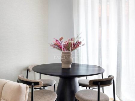 Excellent 2 Bedroom apartment for rent in Trafalgar, Madrid - Photo 5