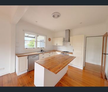 8 Shannon Avenue, Hamlyn Heights, Vic 3215 - Photo 5
