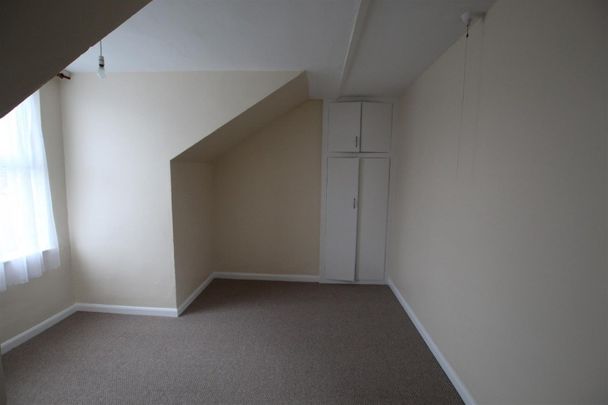 1 Bedroom Flat to Rent in Headlands, Kettering, Northants, NN15 - Photo 1