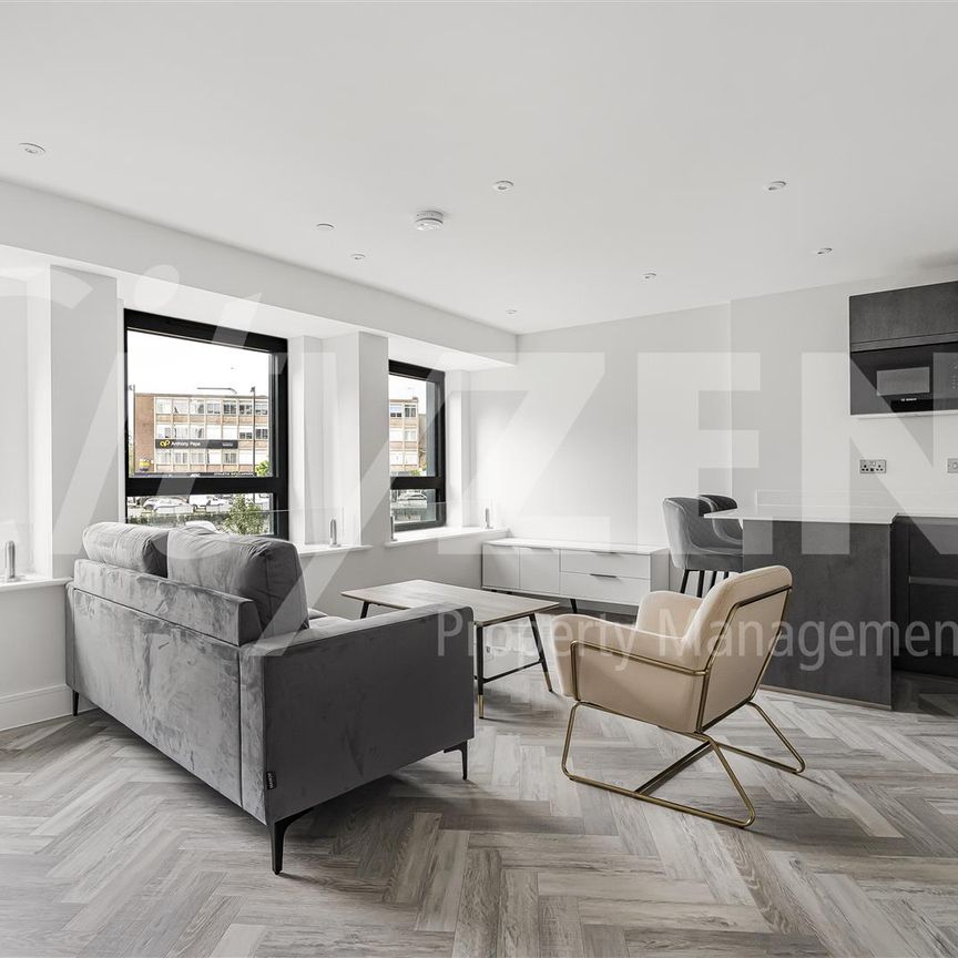 116C Cockfosters Road, London - Photo 1