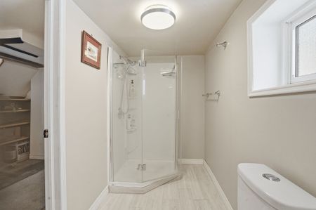 For Lease - 54 Mill Street, Welland, Ontario - Photo 2