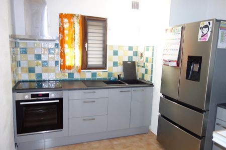 Location Maison 3 pièces 64m² GENERAC 30510 - Photo 4