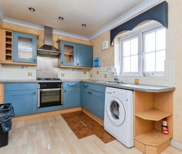 2 bedroom flat to rent - Photo 6