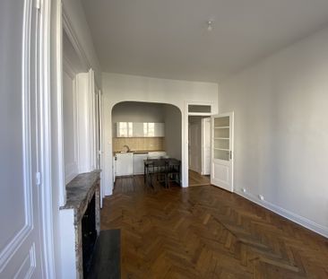 Location Appartement 3 pièces 64m² LYON 7ème - Photo 1