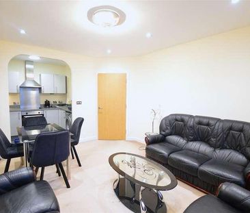 Aspects Court, Slough, SL1 - Photo 1