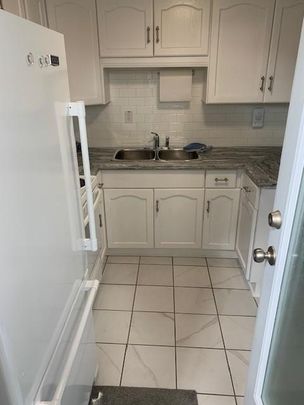 2-180 Jeffrey Avenue - Photo 1