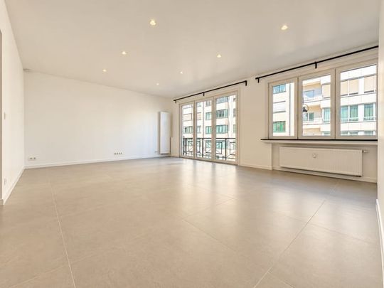 Appartement te huur - foto 1