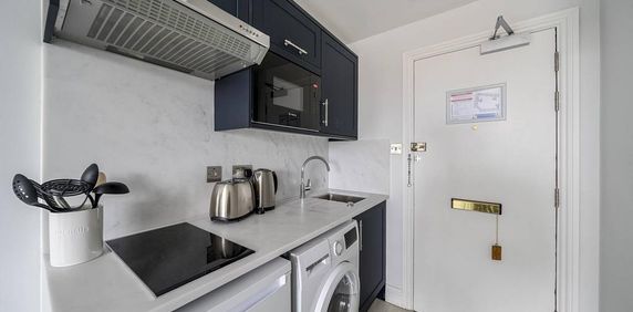 Studio to rent - Photo 2