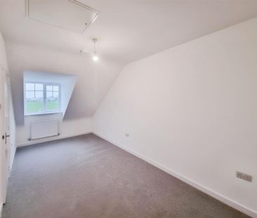 3 bedroom - Photo 4