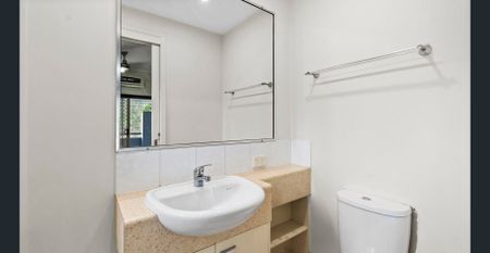 Modern Living in the Heart of Indooroopilly - Photo 5