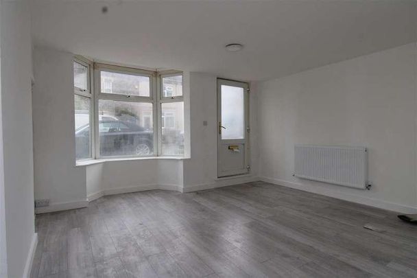 Palmerston Road, Woodston, PE2 - Photo 1