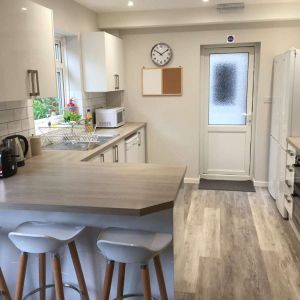 🏘️ Quiet Cul-de-sac 🏘️ Room 5 - Photo 2