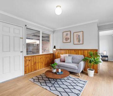 The Home That Outshines the Rest – 344 Chandler Road, Keysborough V... - Photo 2