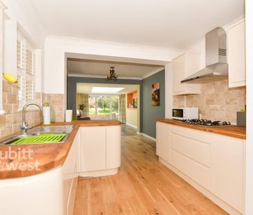 4 bedroom detached house to rent - Photo 6