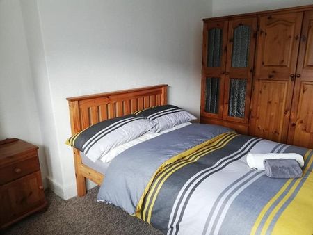 5 bedroom house to rent - Photo 3