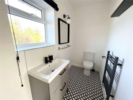 Beranburh Field, Wroughton, Swindon, Wiltshire, SN4 - Photo 4