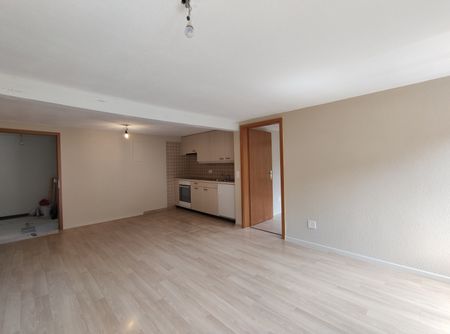 Teilsanierte 3.5-Zimmerwohnung in Feuerthalen - Foto 4