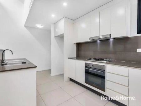 Apartment with 2 bedrooms, 2 bathrooms & parking for 1 car - Photo 3