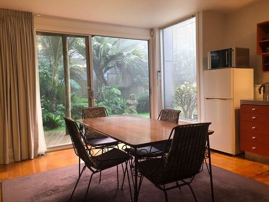 Lovely studio/apartment in garden setting - Photo 1