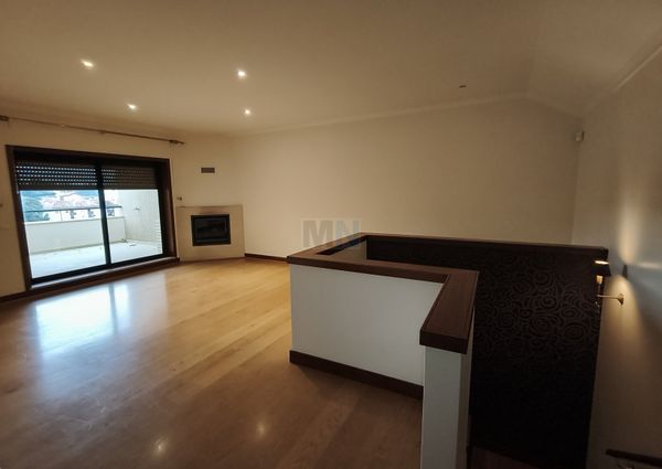 Apartamento T5 em Coimbra