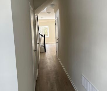 For Lease - 13 Radium Common, Cambridge, Ontario - Photo 2