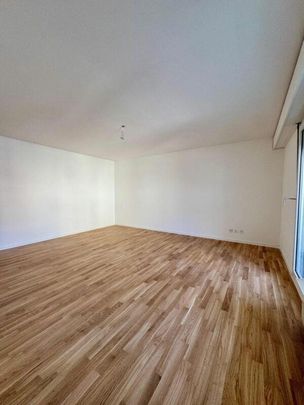 Luminous and modern 3.5-room apartment in the center for rent - Photo 1