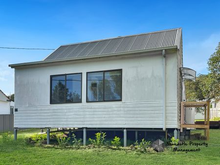 89 Macquarie Road, Fennell Bay - Photo 3