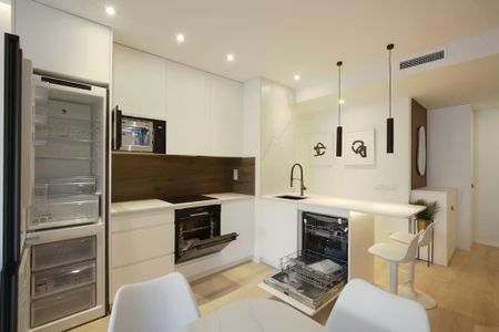 Avenida de Brasil, Madrid, Community of Madrid 28020 - Photo 5