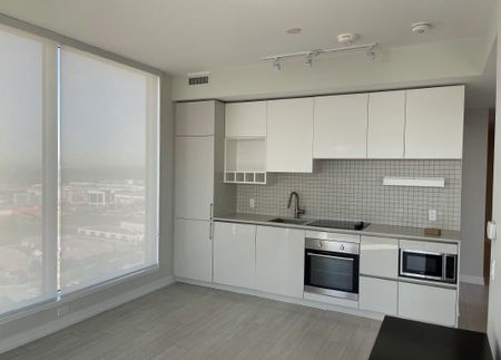 For Lease - 5 Buttermill Avenue Unit# 3009, Vaughan, Ontario - Photo 4