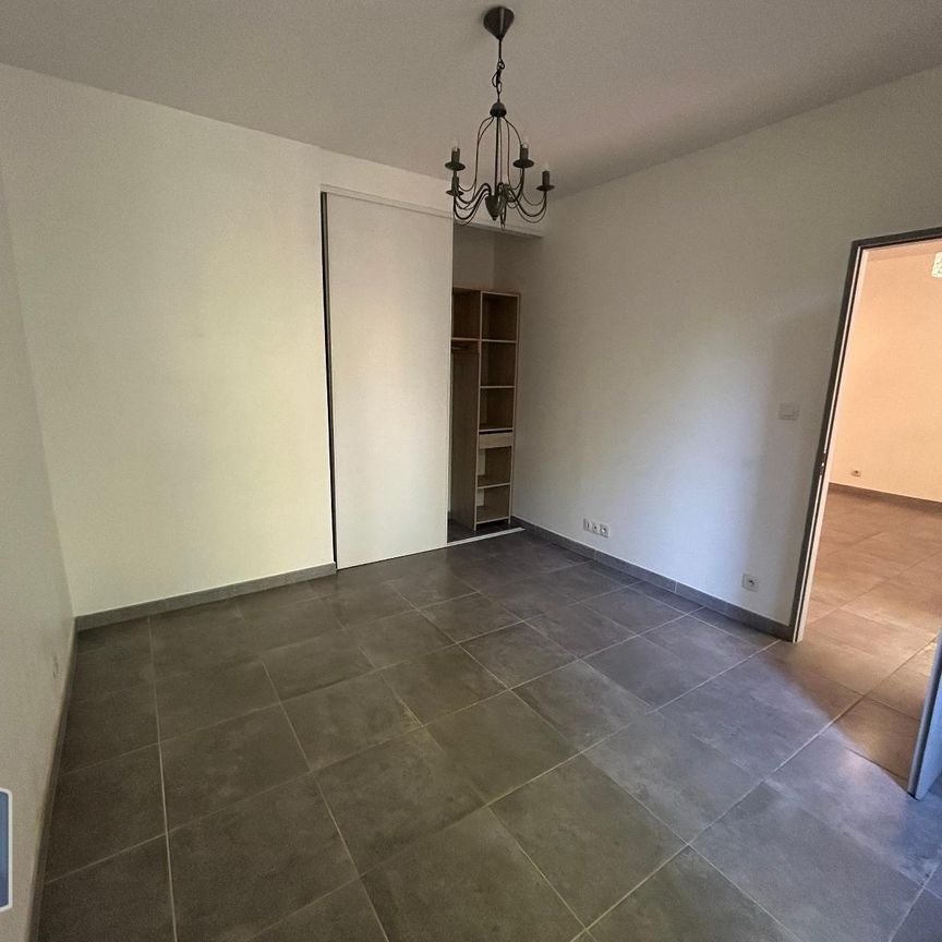 Location Appartement 3 pièces 51m² ROGNAC 13340 - Photo 1