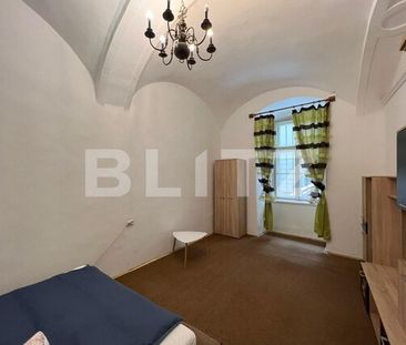 Apartament de 2 camere, 55mp, decomandat, zona Ultracentrala - Photo 2