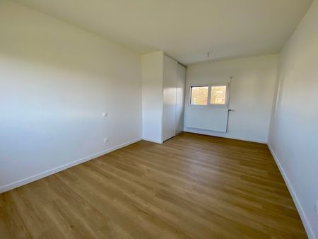 Location Maison 115 m² - Photo 5