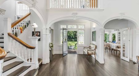 Stunning Large Family Home! - Photo 5