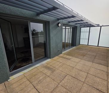 Studio meublé de 30 m² avec grande terrasse de 15 m² - TOURS NORD - Photo 2