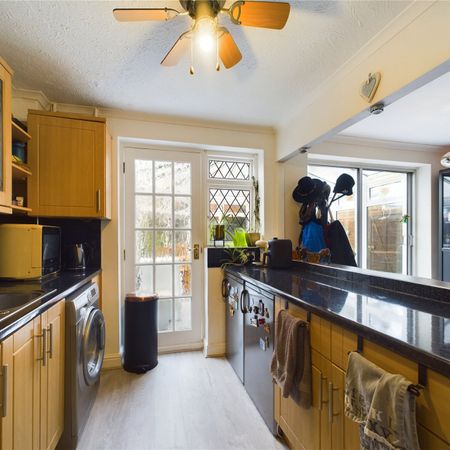 Winchester Drive, Maidenhead Winchester Drive, Maidenhead - Photo 4