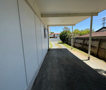 Spacious Family Home on Large Fully Fenced Block - Photo 2