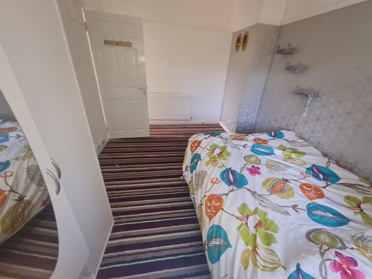 Room in a Shared House, Drews Lane, B8 - Photo 1